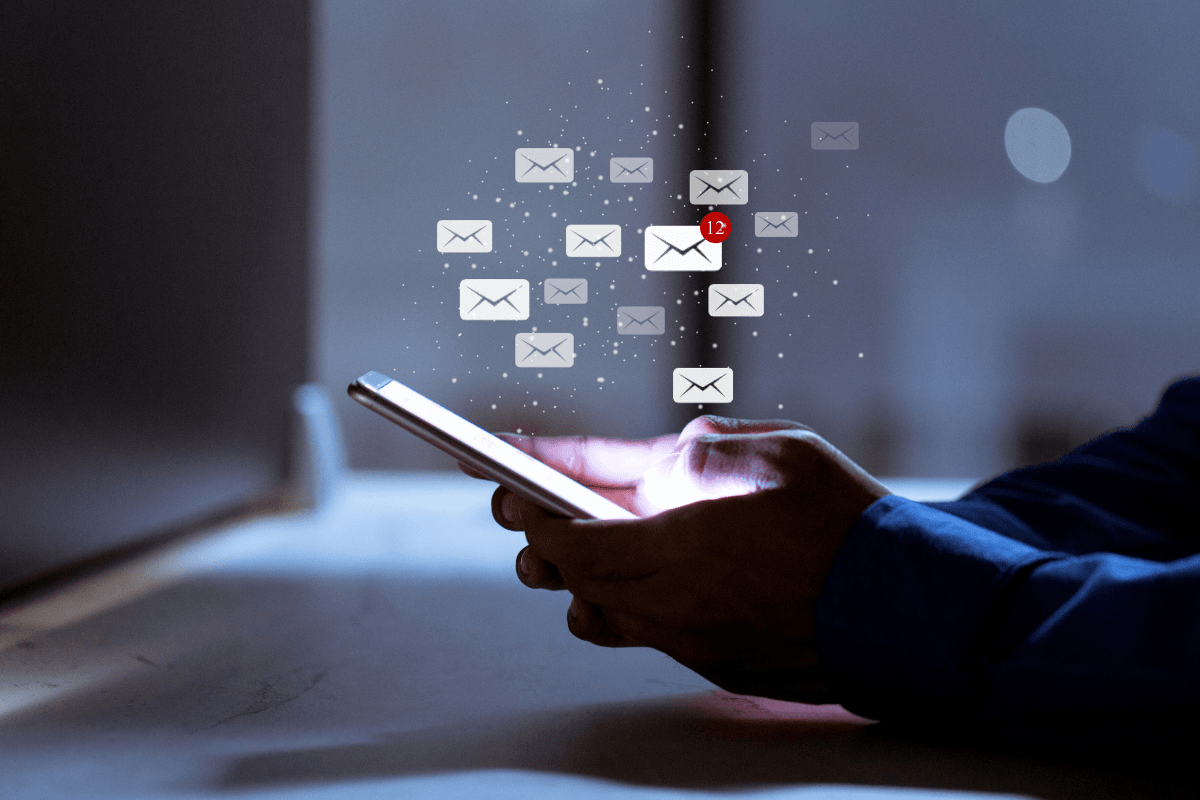 28 Email marketing gives businesses direct access to customer inboxes instead of relying on social media algorithms. Sending business emails delivers strong value, producing an average return of $42 for every $1 spent. Businesses can gather emails without spending money by offering free guides, discounts, mini-courses, or consultations. Social media accounts, WhatsApp groups, and simple forms easily capture contacts without needing an expensive website. Free service plans like Mailchimp, MailerLite, and Brevo provide beginner-friendly tools to launch and manage contact lists.